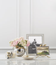 Load image into Gallery viewer, Calla Lily Candle by Michael Aram