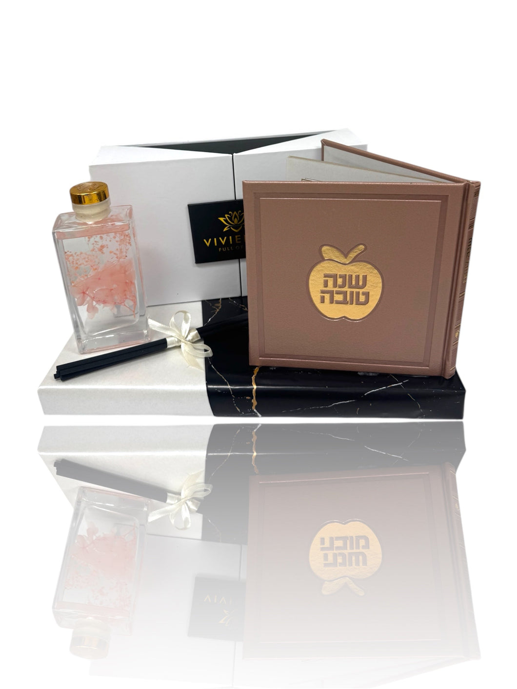 Rectangle Diffuser and Simanim Card Wrapped Gift Set